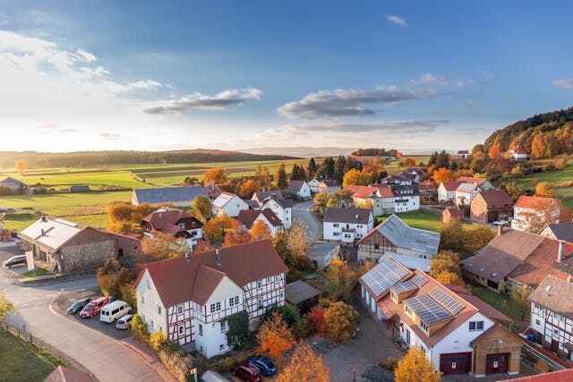 Understanding the Essential Role of Estate Agents in Real Estate Transactions